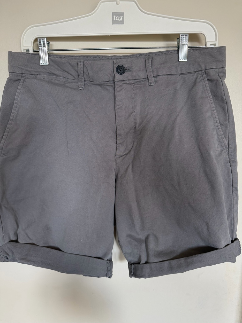 GAP Men’s Grey Chino Shorts Size 32